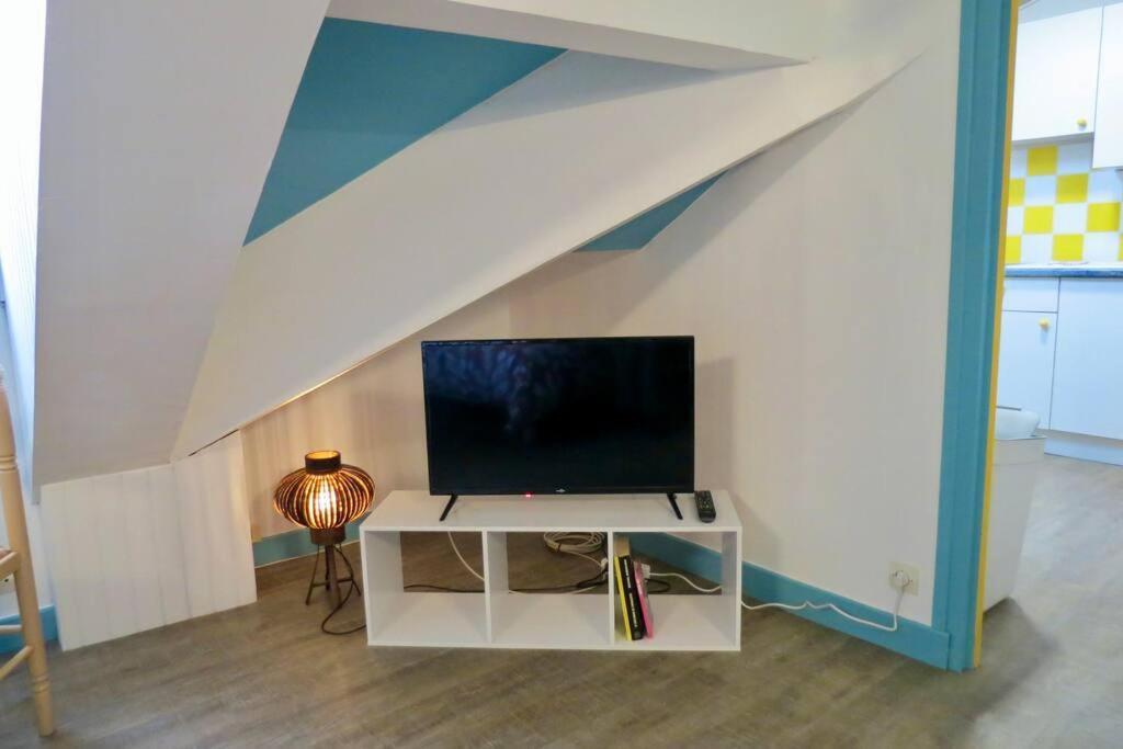 De La Place Apartment *